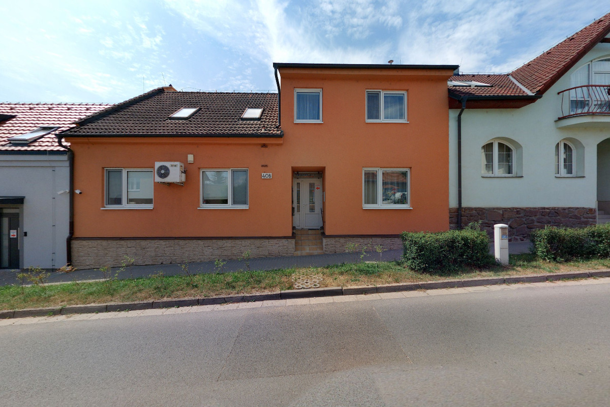 MUDr. Miroslav Straka