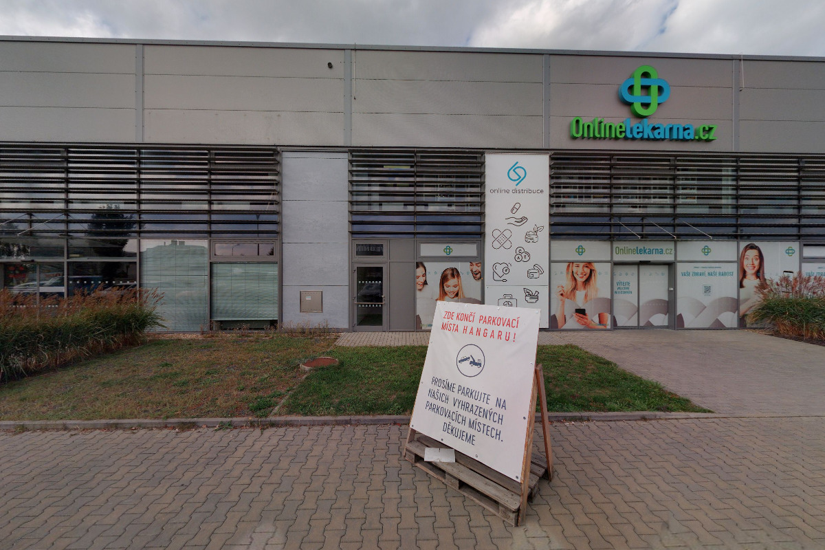 Hangar - lezecké centrum Brno