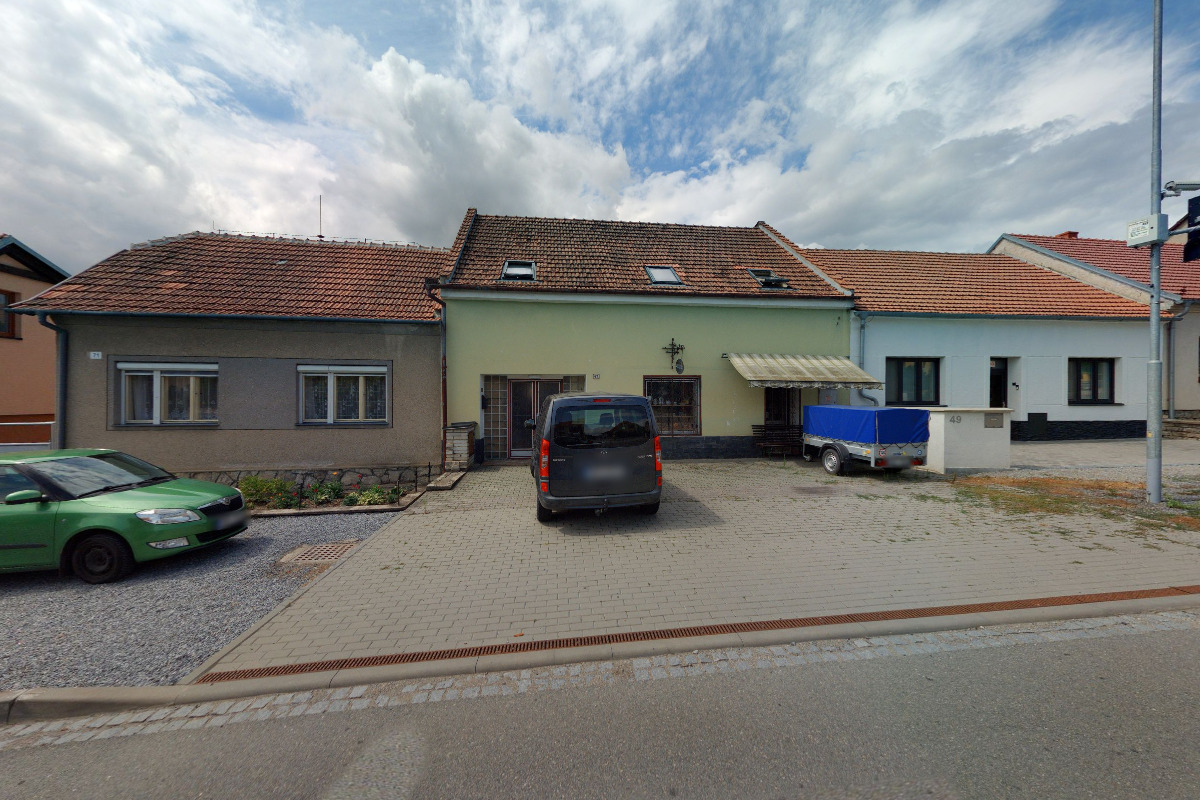 Starožitnosti Březina 47