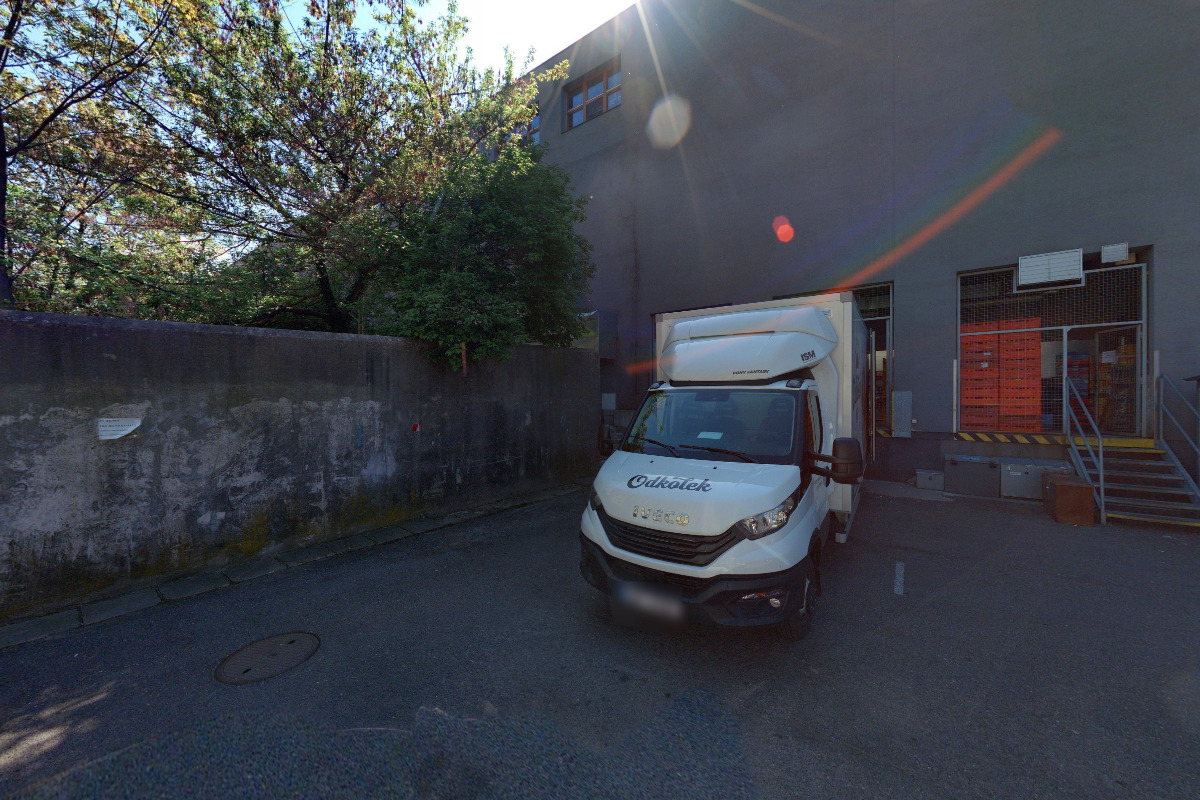 Dr. Max - výdejní box