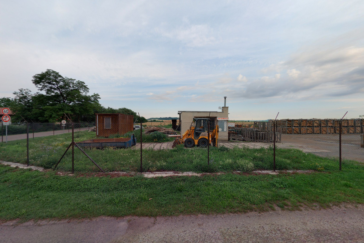 Palivové dřevo - Jiří Roubal