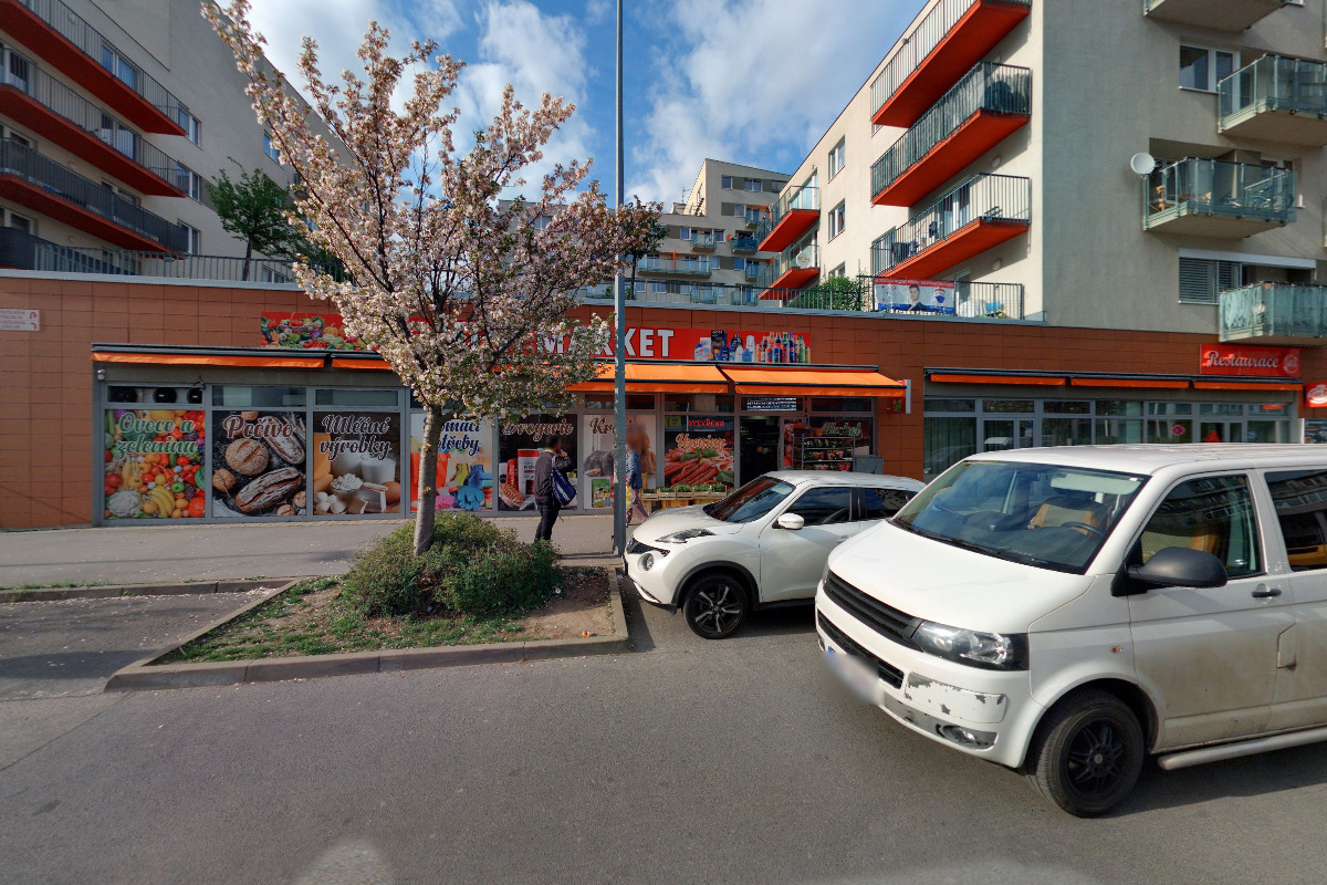 MINI MARKET foto 2
