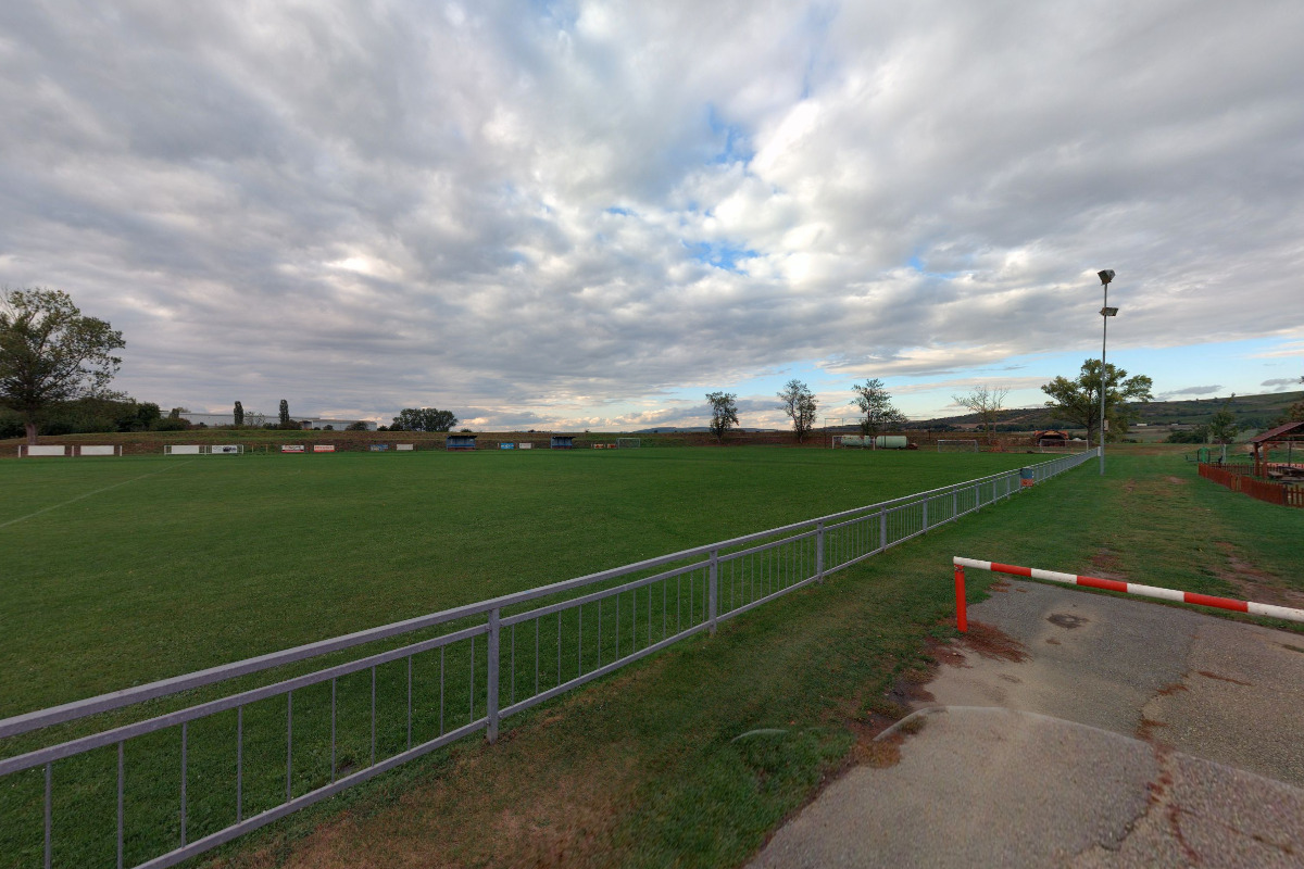 Fotbalové hřiště Starovice