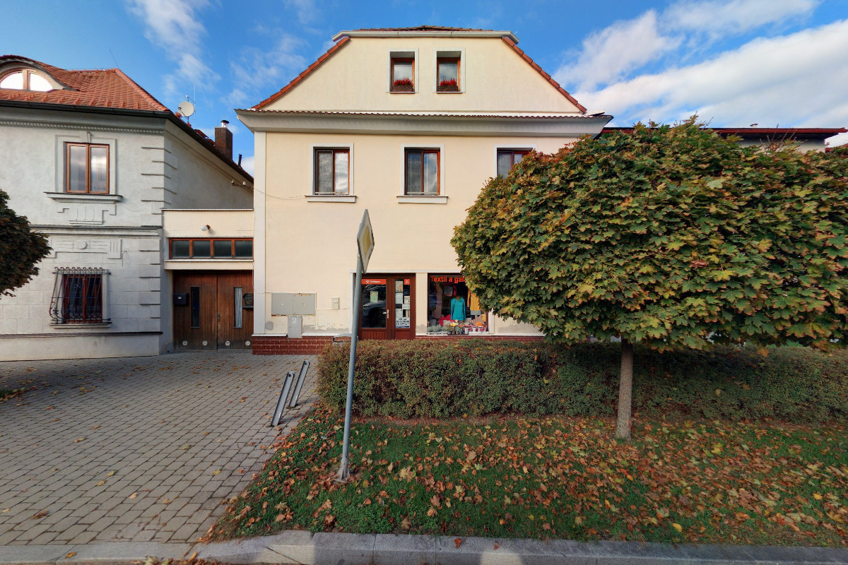 Elegantní Dáma - Štěpánka Cajthamlová