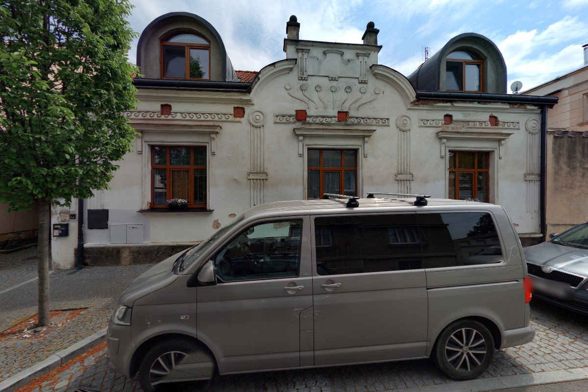 MUDr. Karen Pumrová