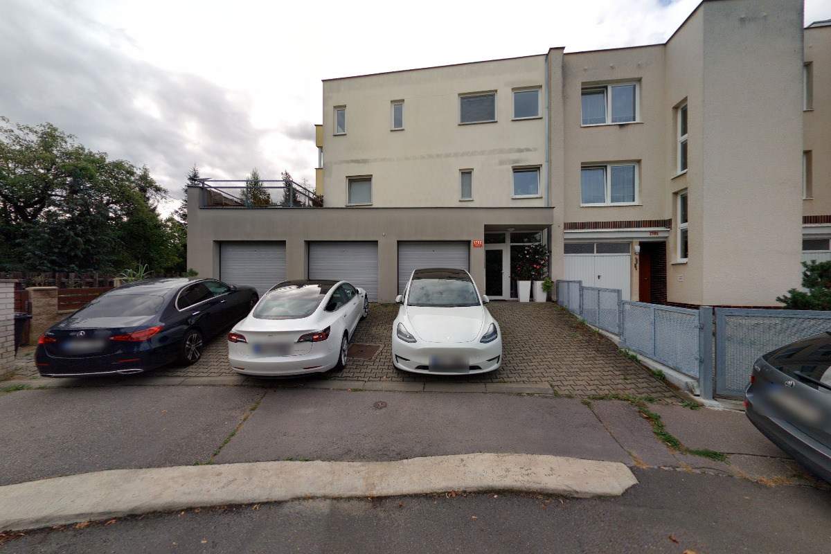 Pavlína Ledvinová - realitní makléřka RE/MAX G8 Reality foto 2