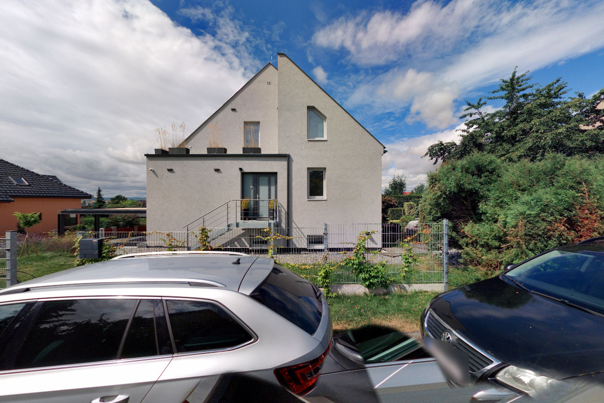 Mgr. Yvona Bartošová, advokátka