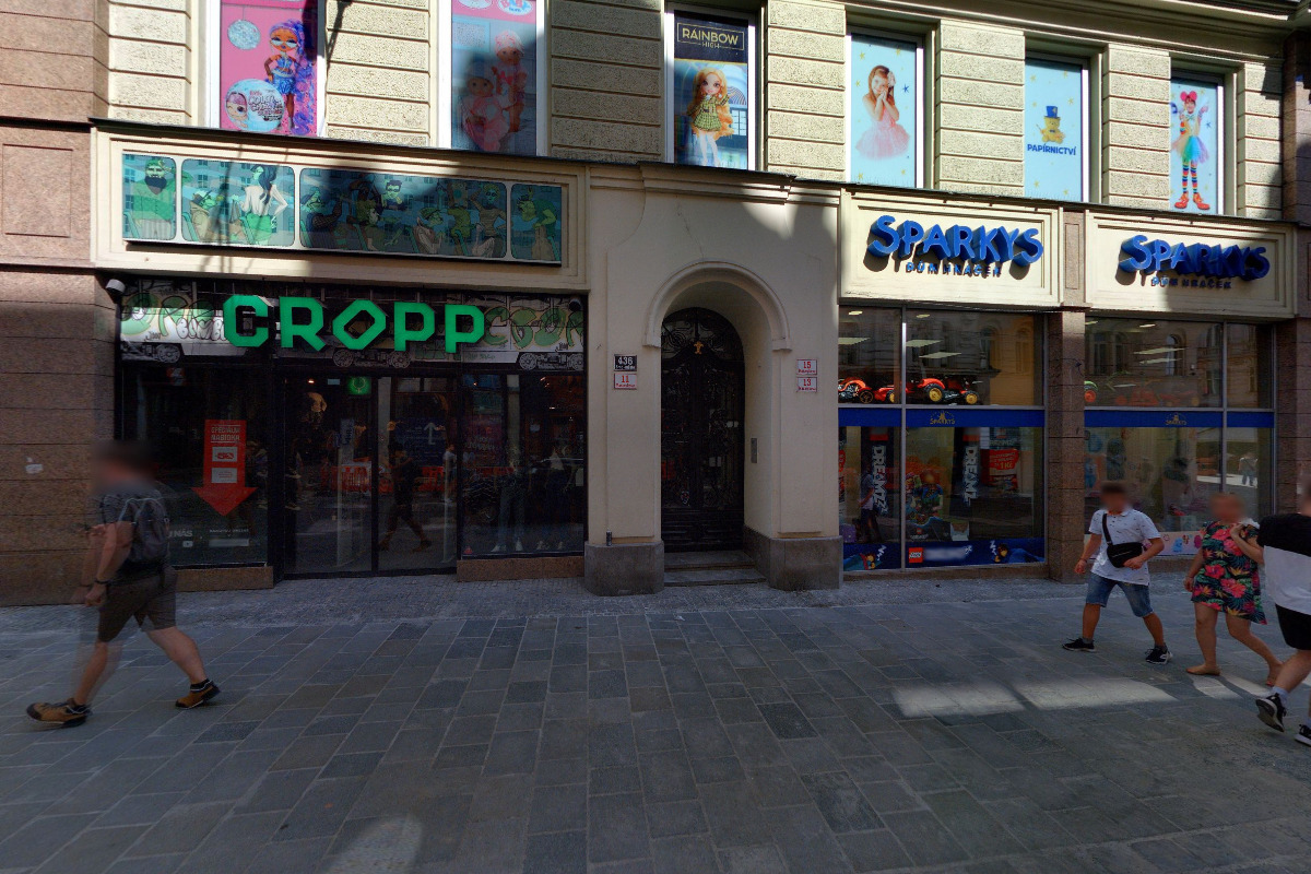 Cropp foto 2