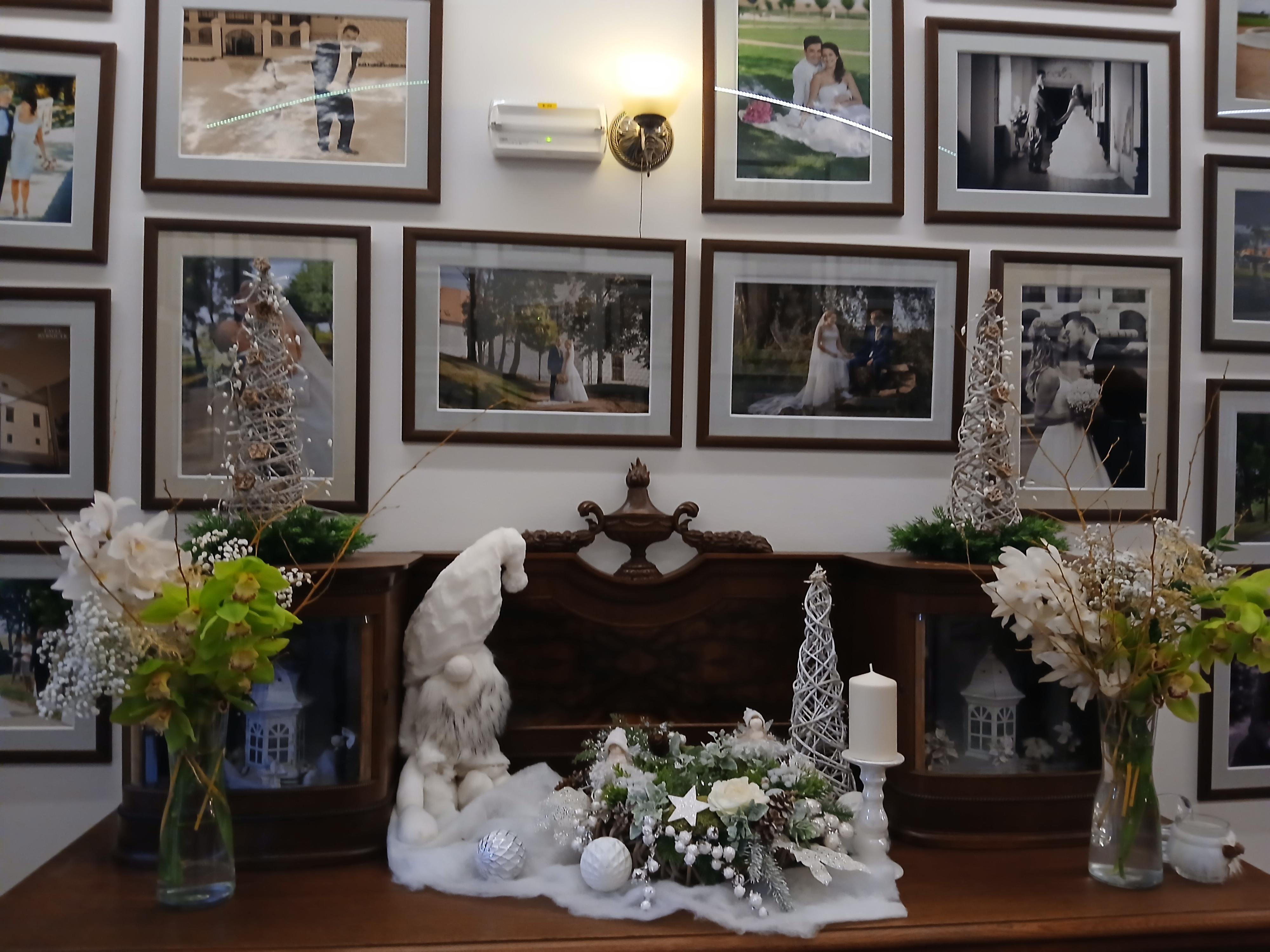 Hotel Zámek Valeč - restaurace foto 2