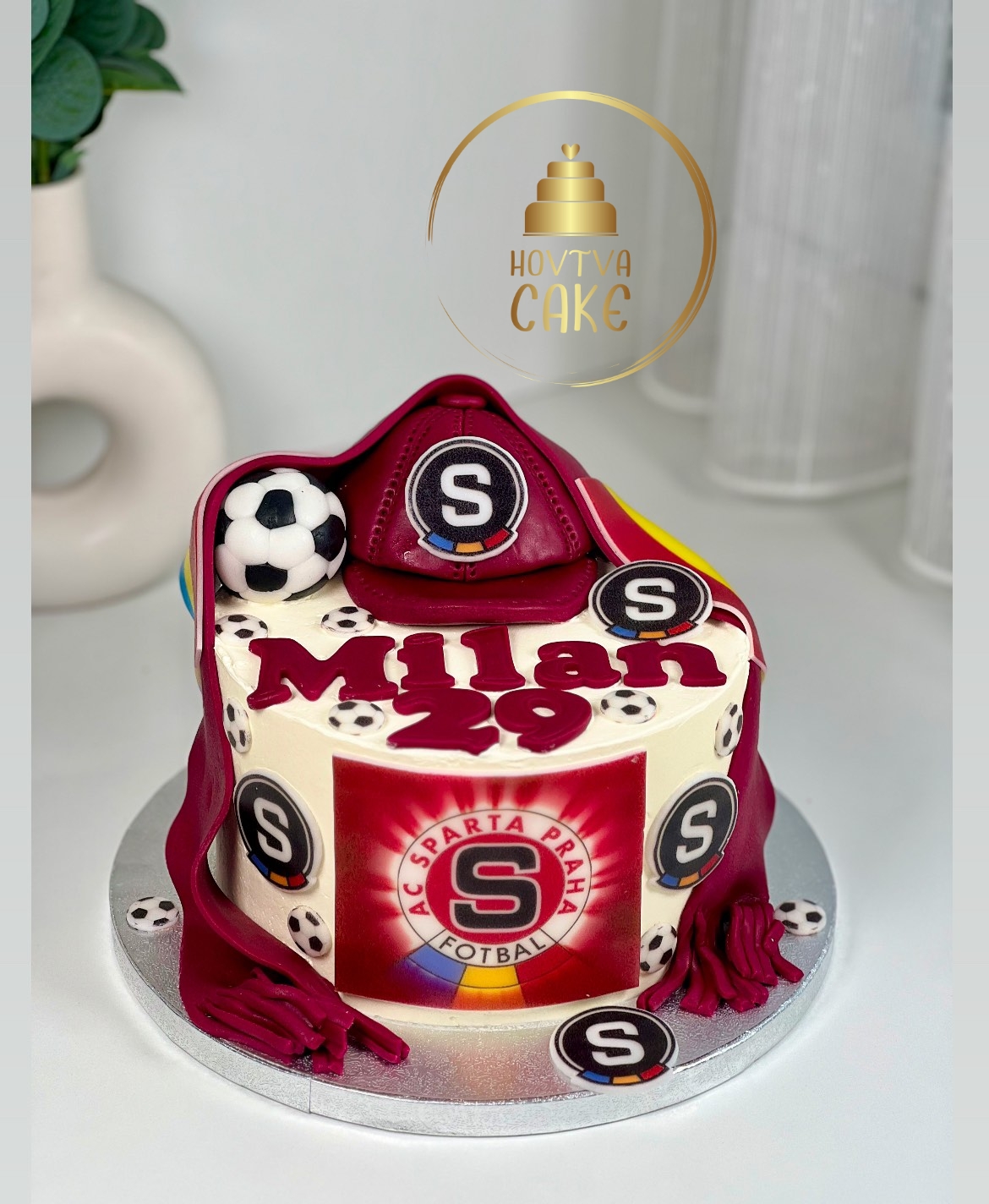 Hovtva Cake