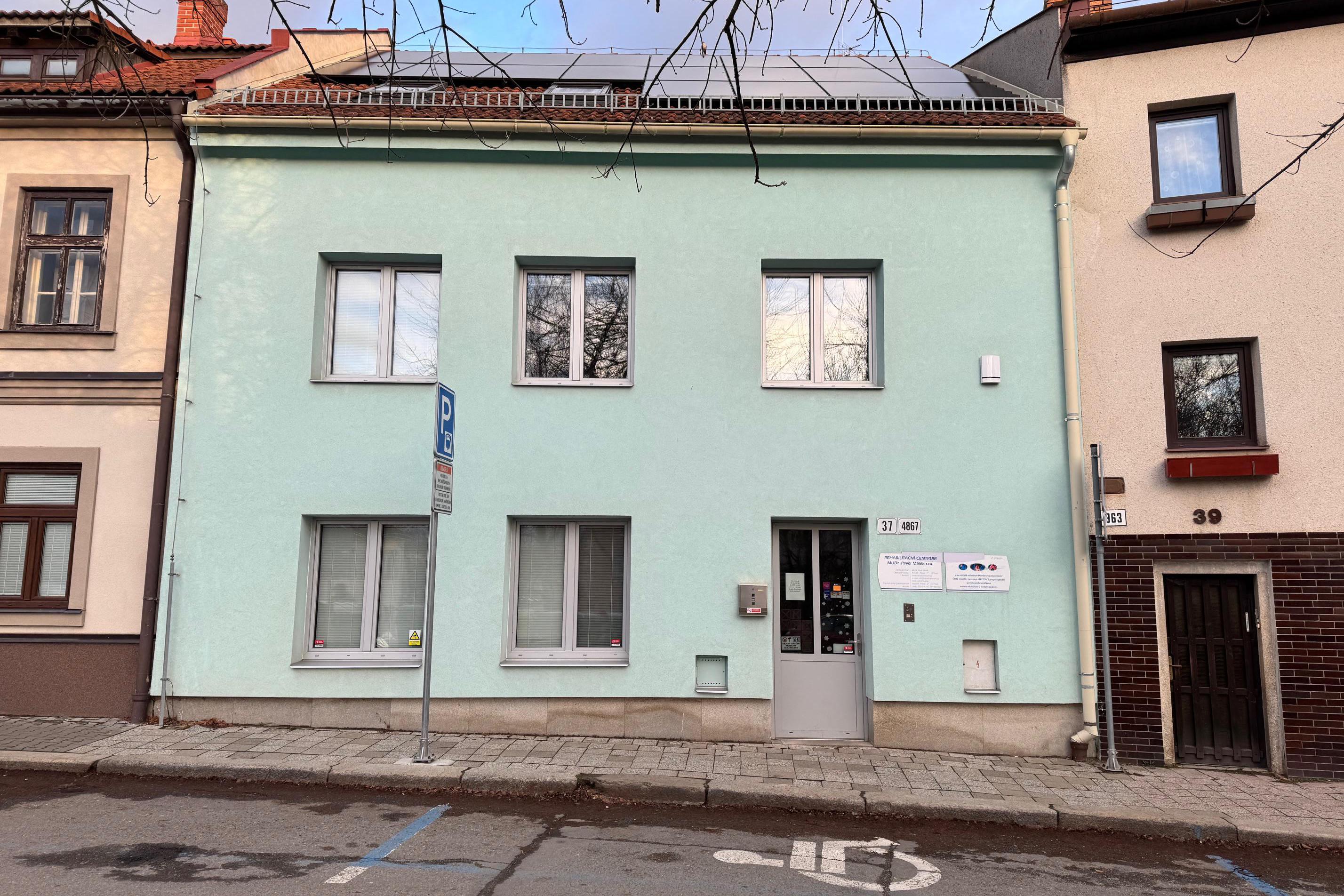 REHABILITAČNÍ CENTRUM MUDr. Málek, s.r.o. foto 1
