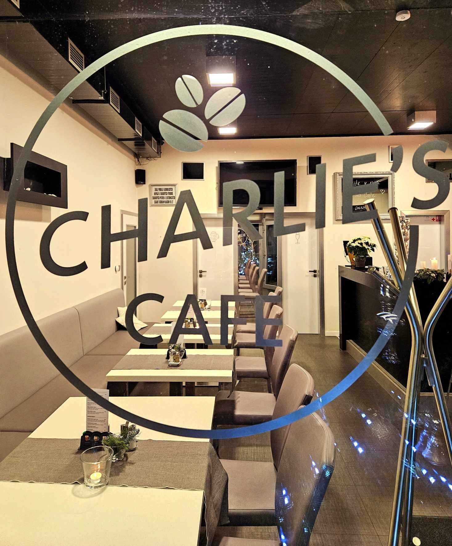 Charlie's Cafe foto 3