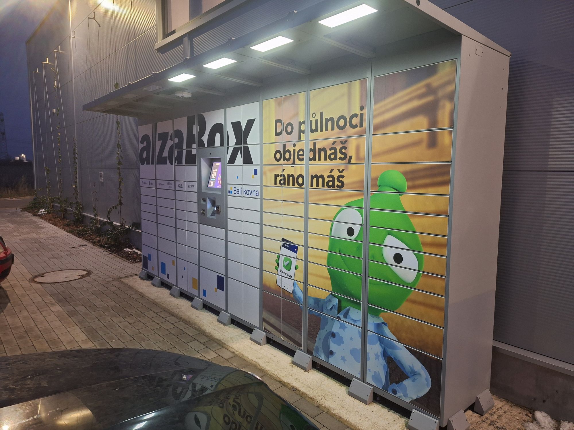 AlzaBox