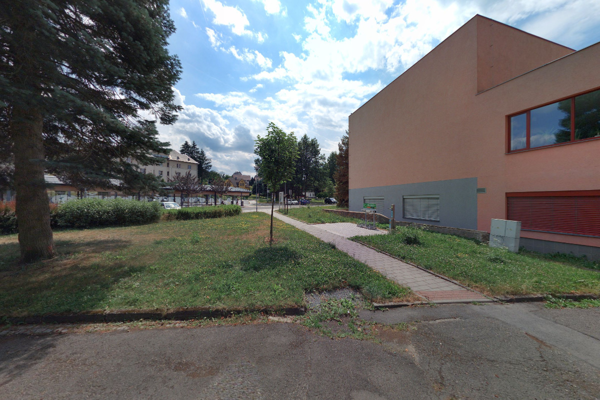 Nabíjecí stanice pro elektrokola Kino Rýmařov