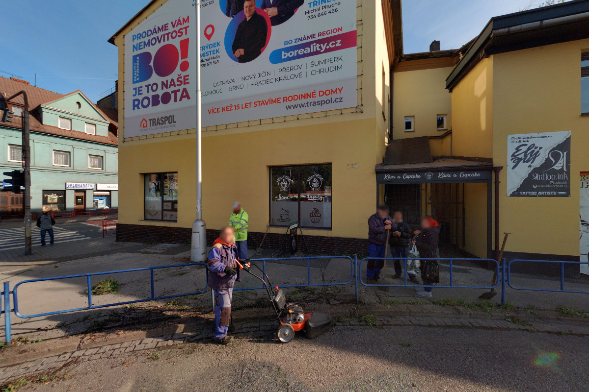 KÁVA A CUPCAKES od Teri