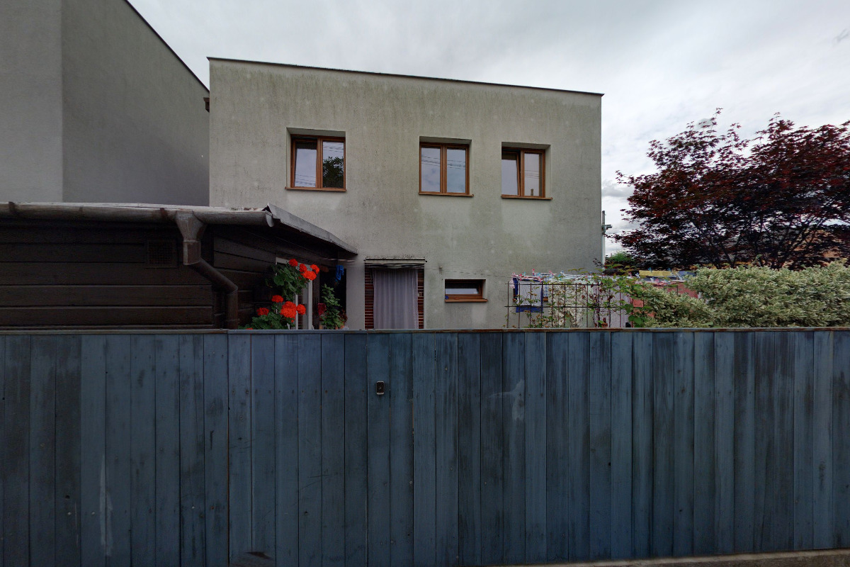 Okna a dveře u Rytířů