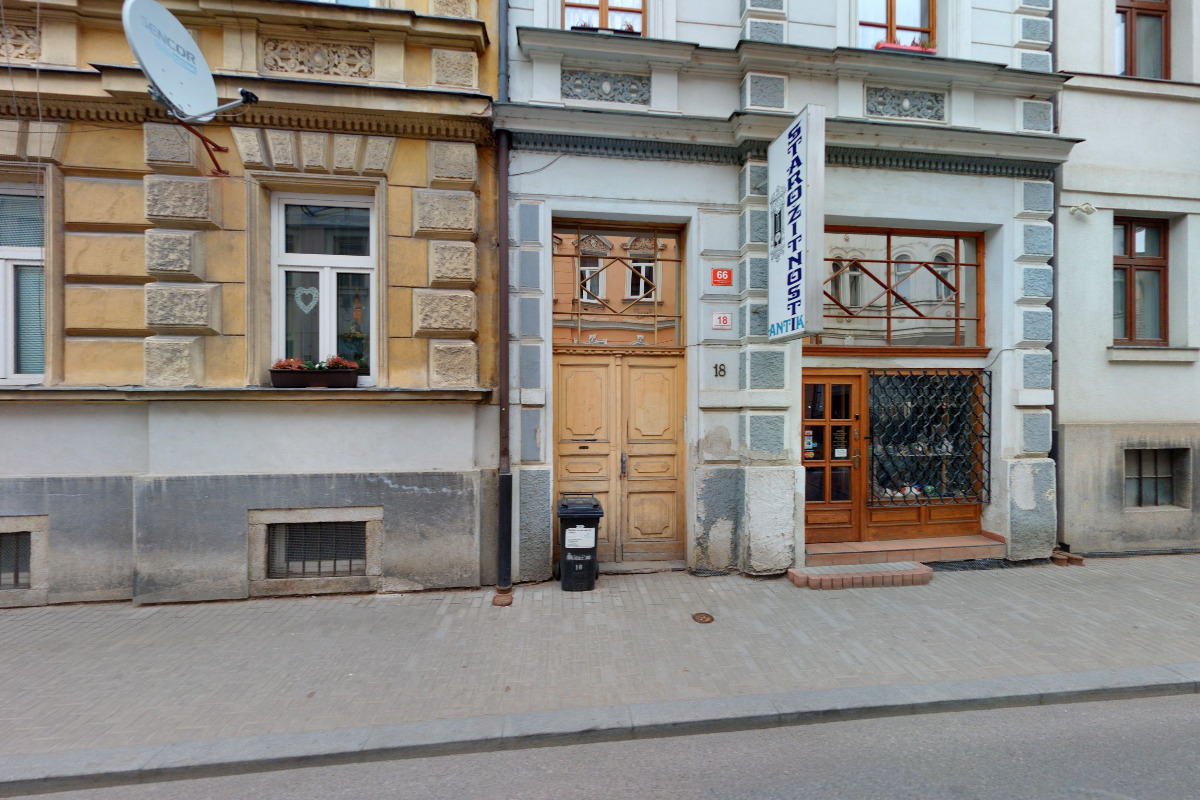 Starožitnictví Antik Haiderová foto 2