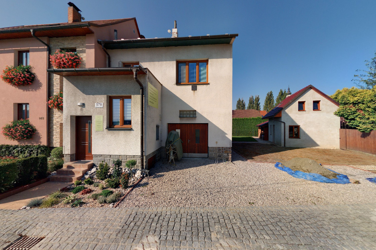 Lucie Krestová, DiS - dětská fyzioterapie a rehabilitace