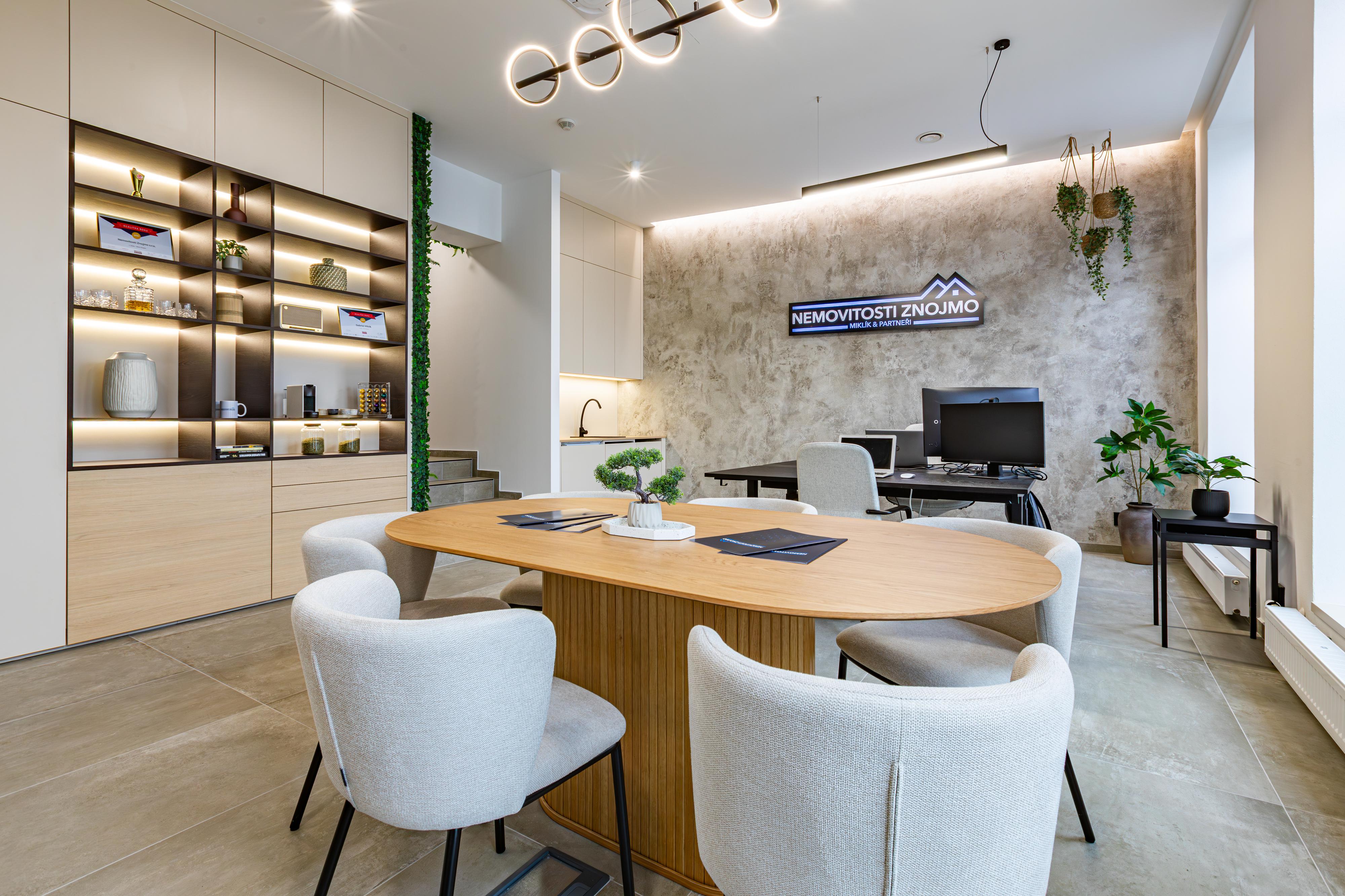 Nemovitosti Znojmo - Miklík & Partneři foto 6