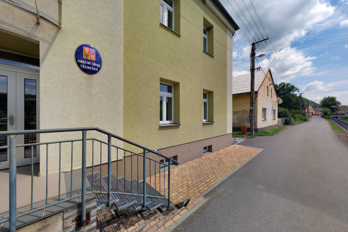Třemešná - obecní úřad foto 3