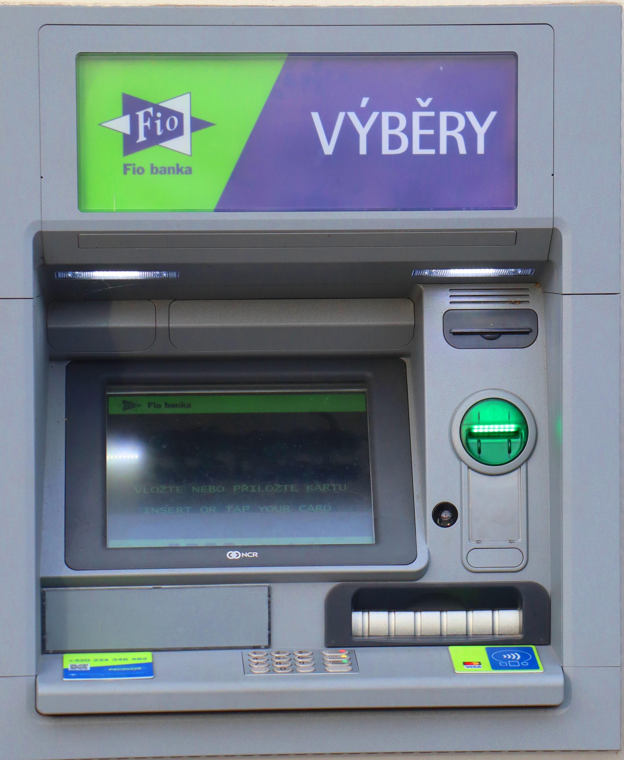 Bankomat Fio banky foto 2