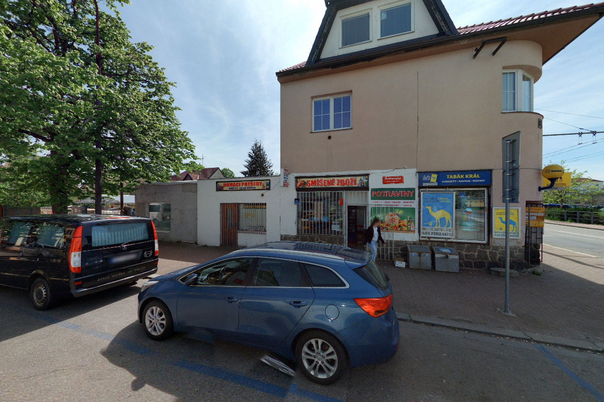 Mini market
