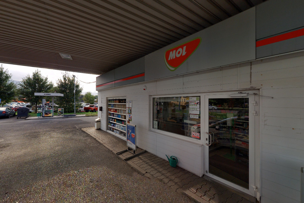 MOL
