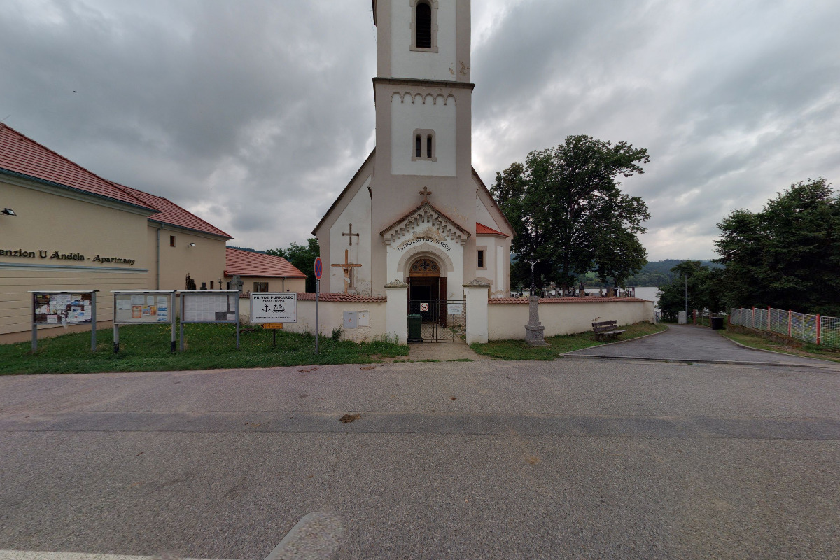 Římskokatolická farnost Purkarec
