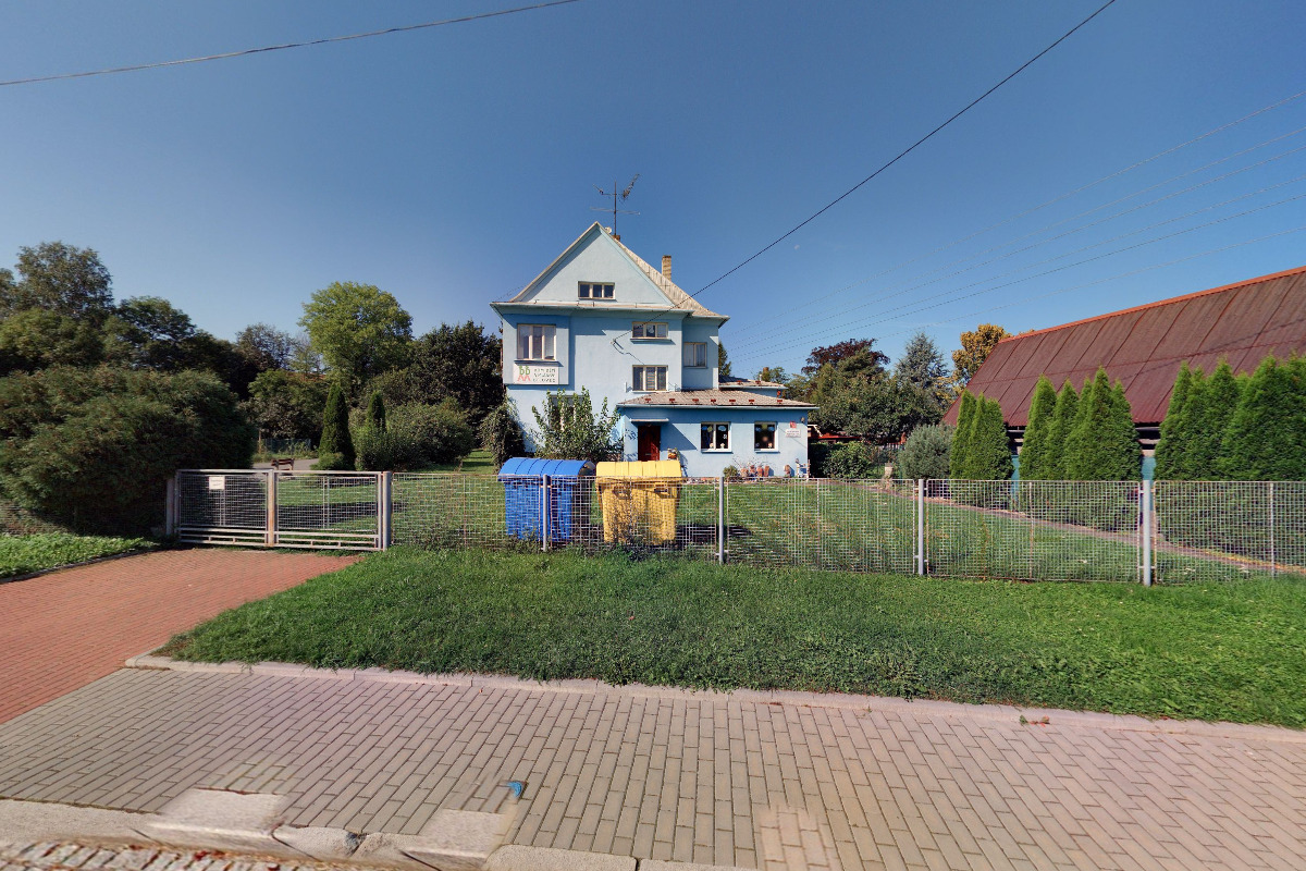 Dům dětí a mládeže, Bílovec, Tovární 188 foto 2