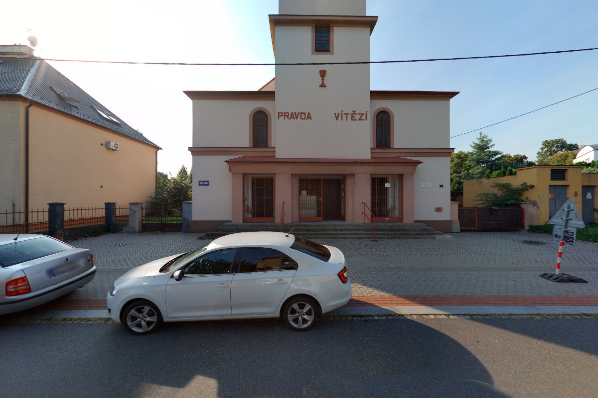 Náboženská obec Církve československé husitské v Ostravě - Mariánských Horách foto 2