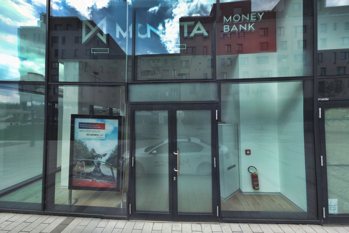 MONETA Money Bank foto 4