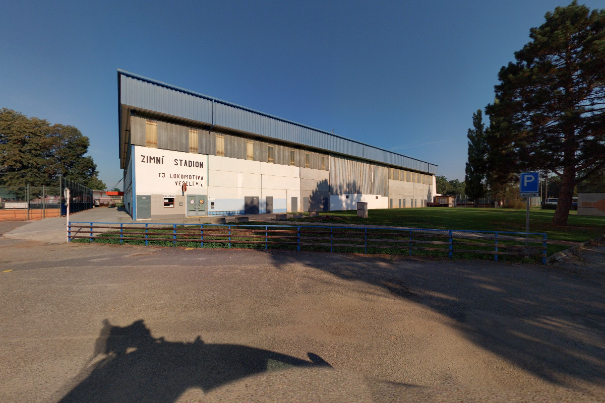 Zimní stadion TJ Lokomotiva