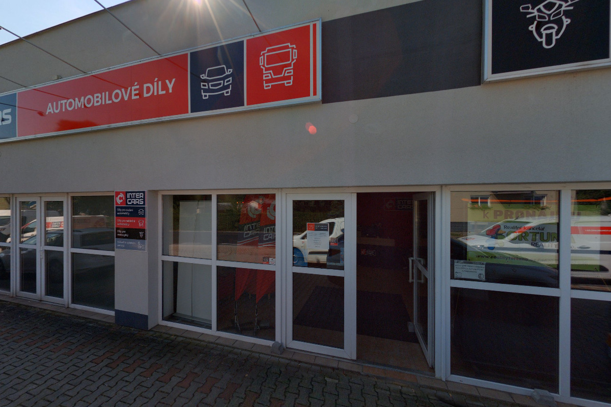 AUTOBAZAR KOMÁREK foto 2