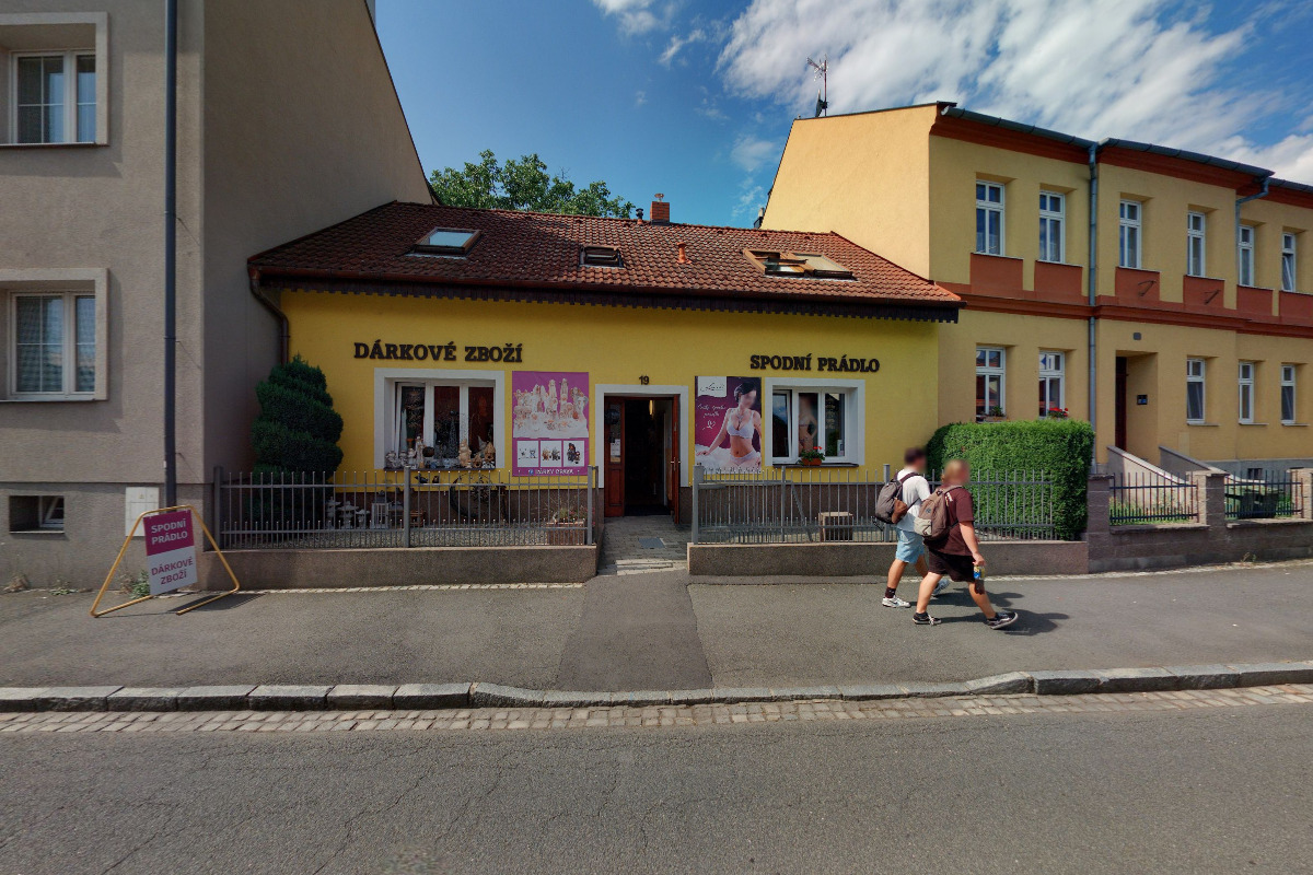 Vladimír Műller - prodej spodního prádla foto 2