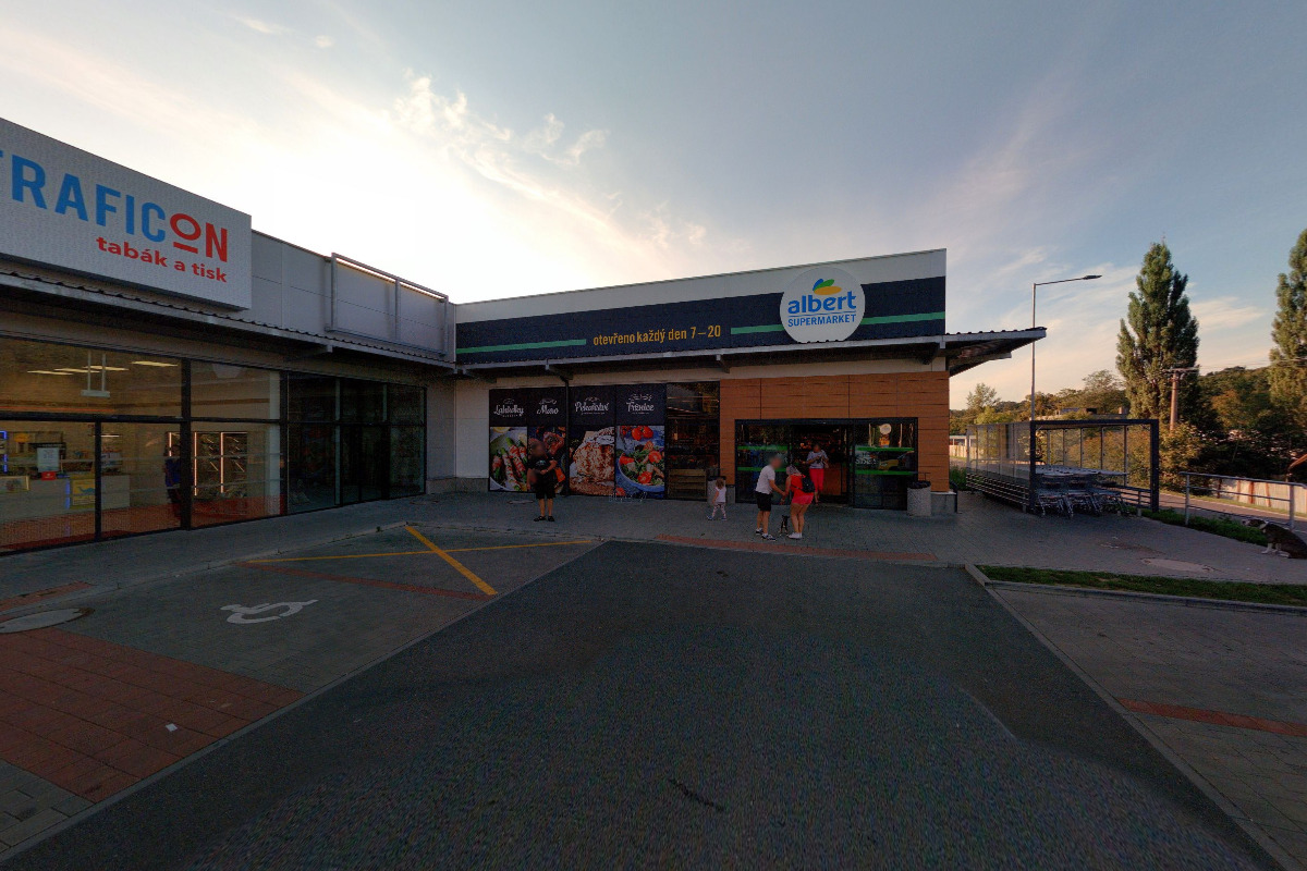 Černá na bílé, s.r.o.