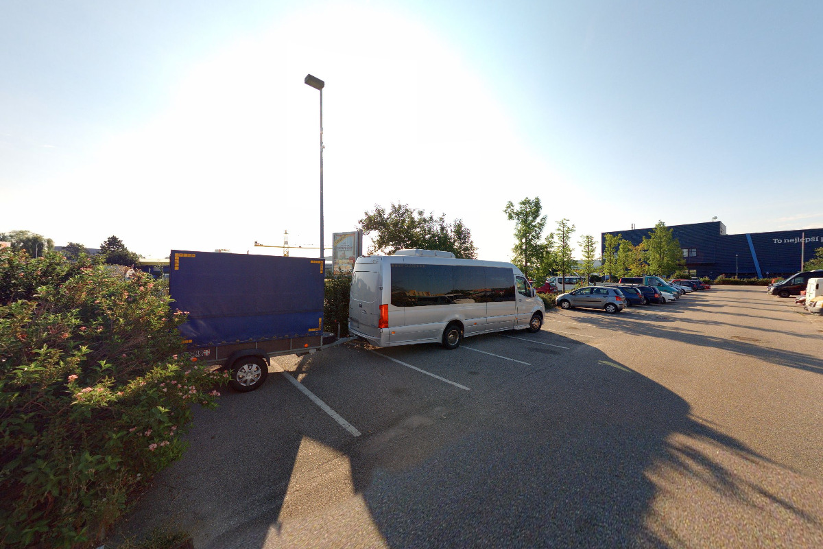 Retail park Strakonická