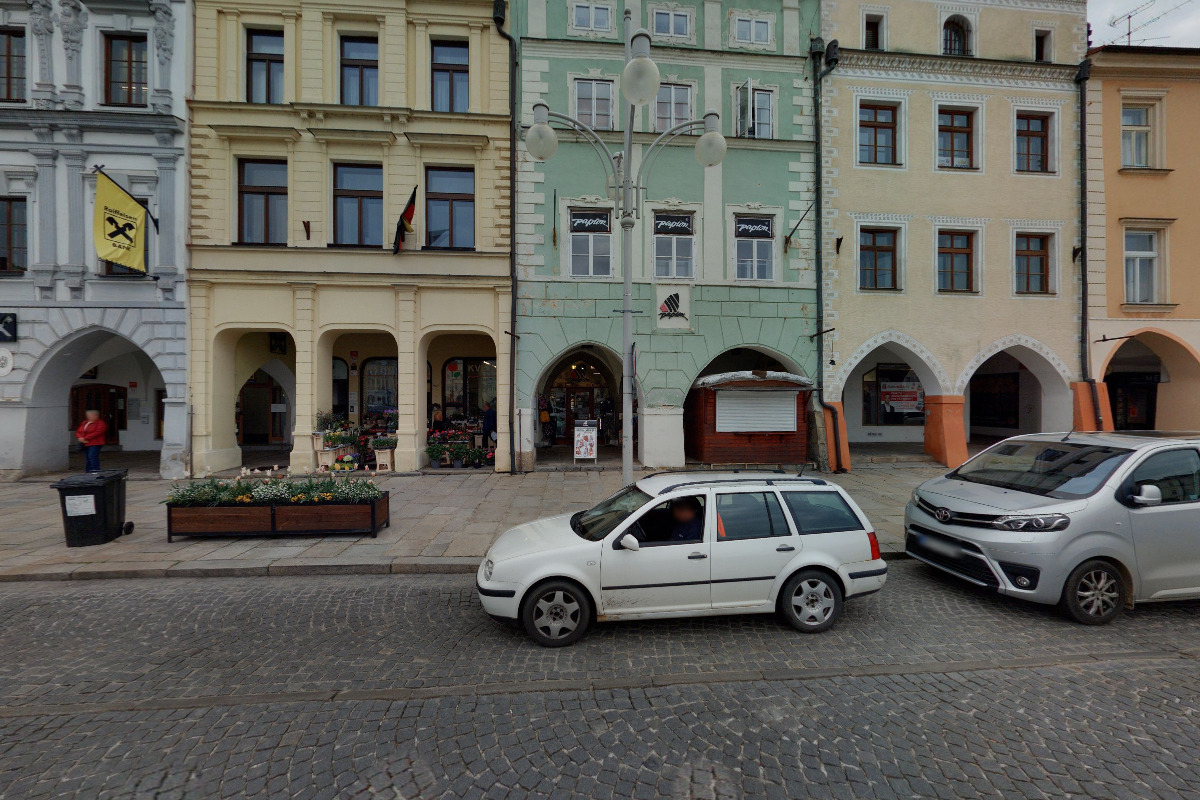 Raiffeisenbank - bankomat foto 2