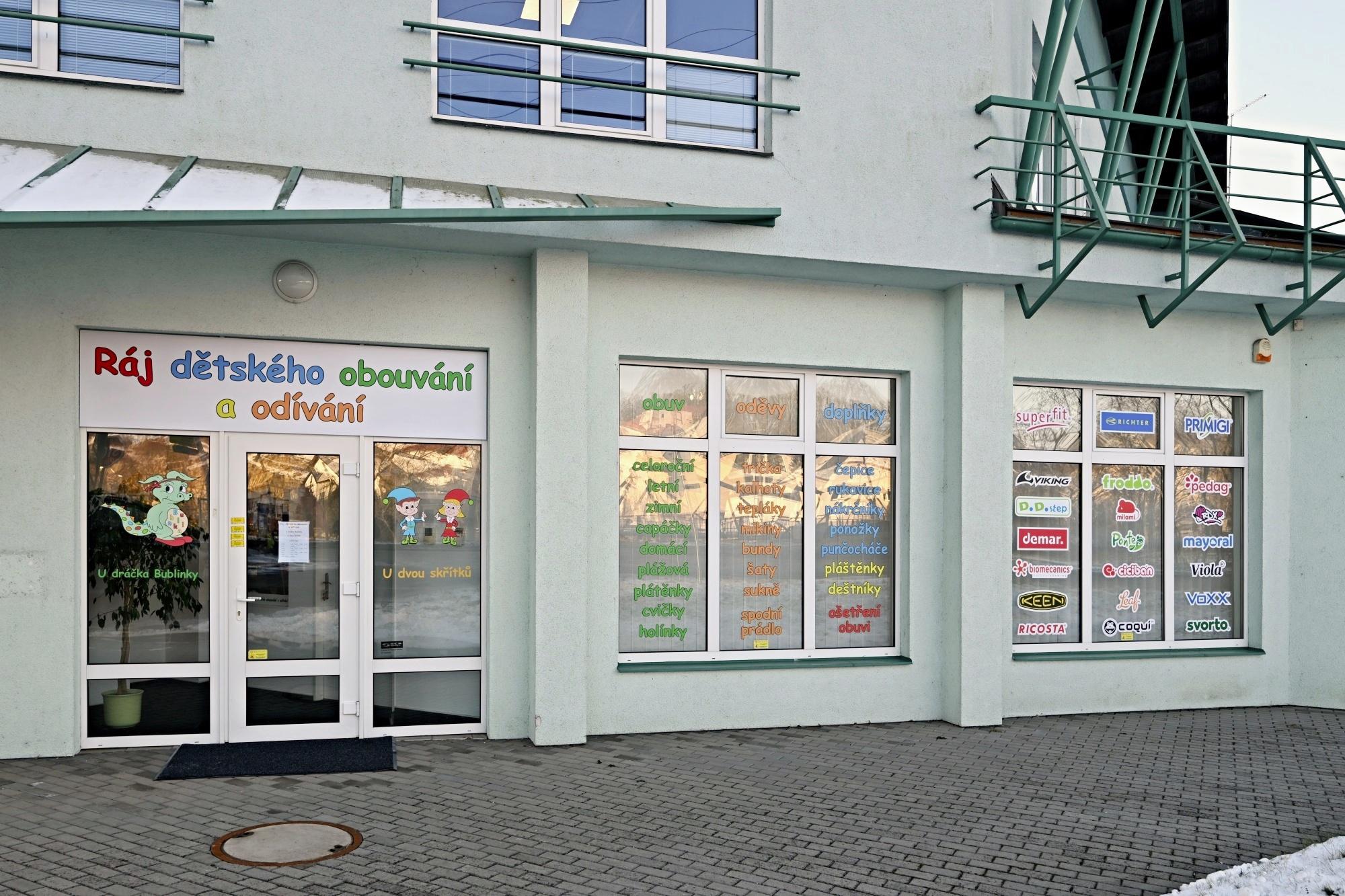 Ráj dětského obouvání a odívání