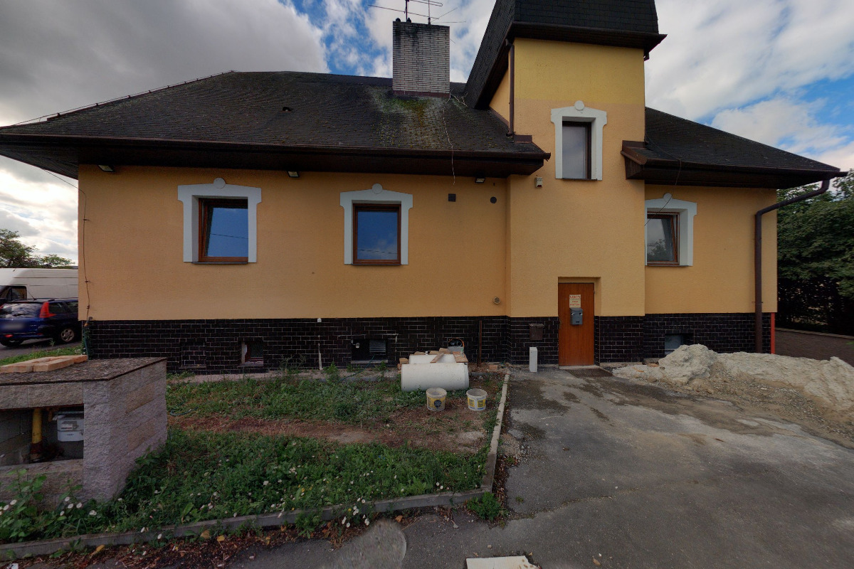 PREMIUM INVESTMENTS, a.s.