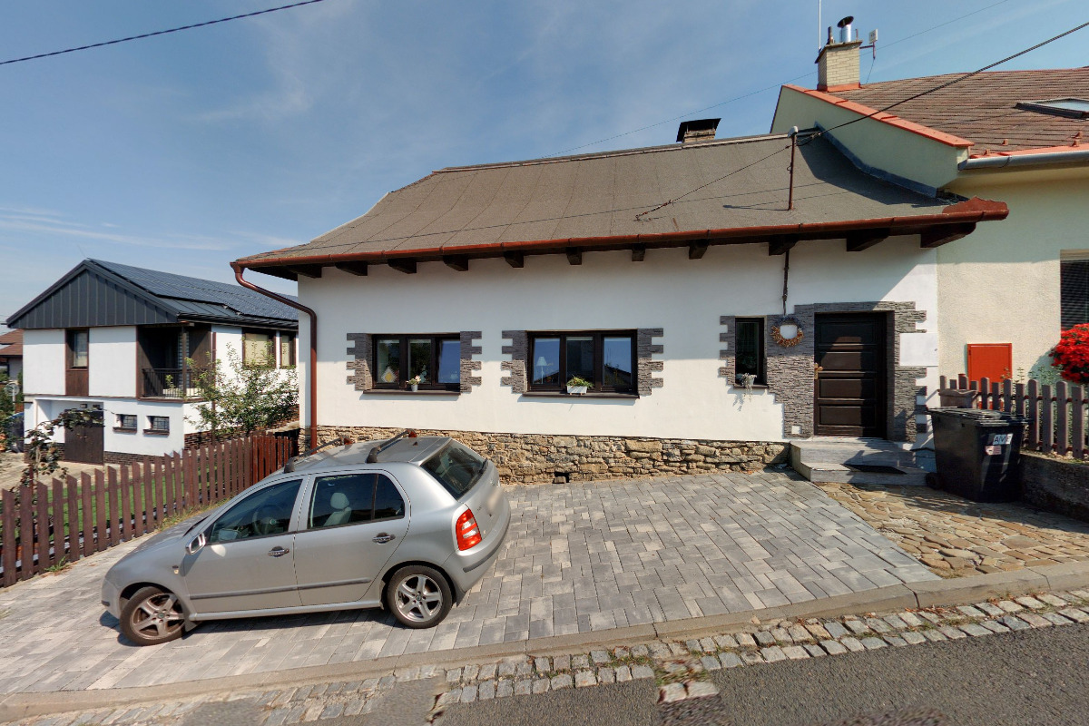 Chaloupka pod hradem