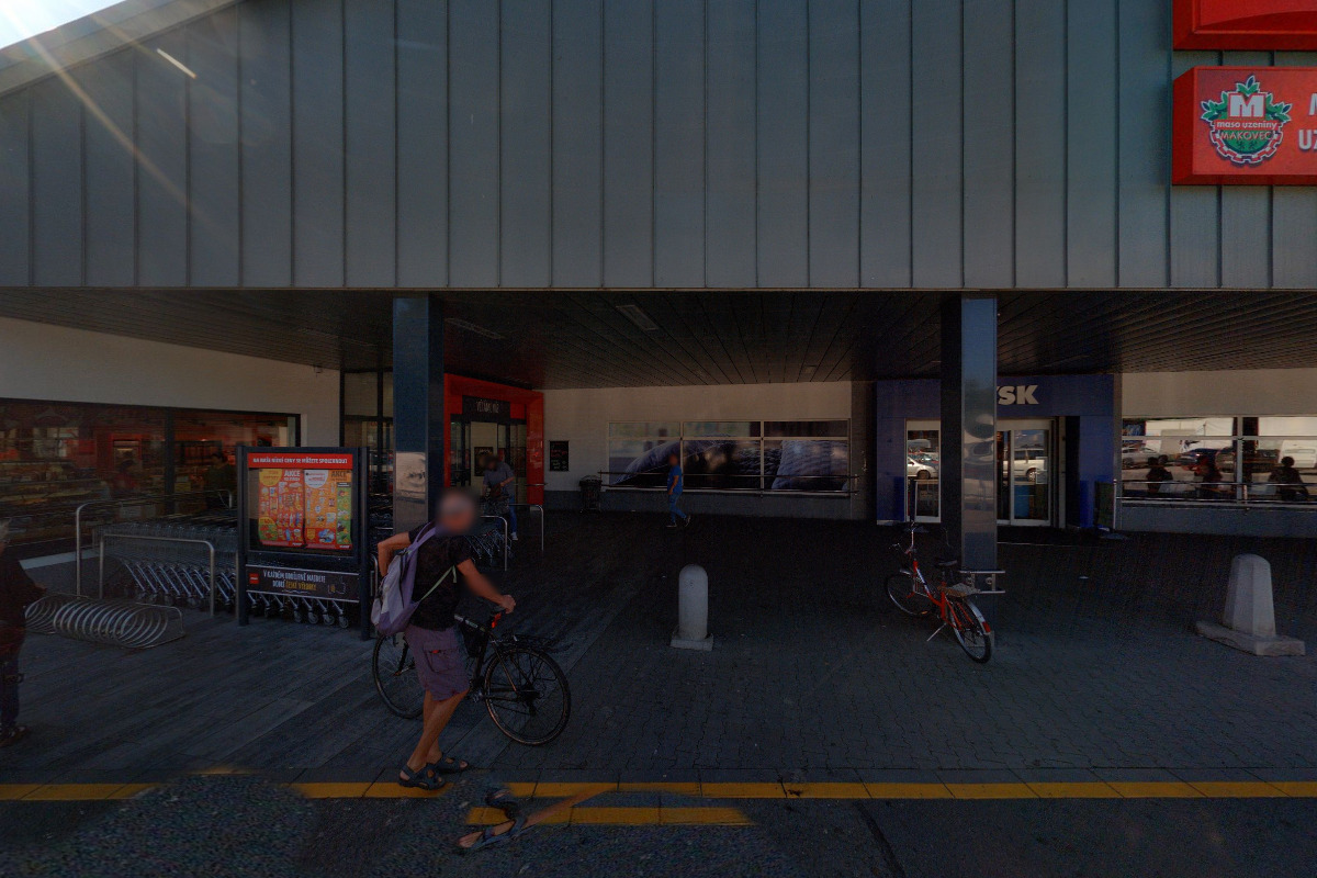 Makovec - maso uzeniny