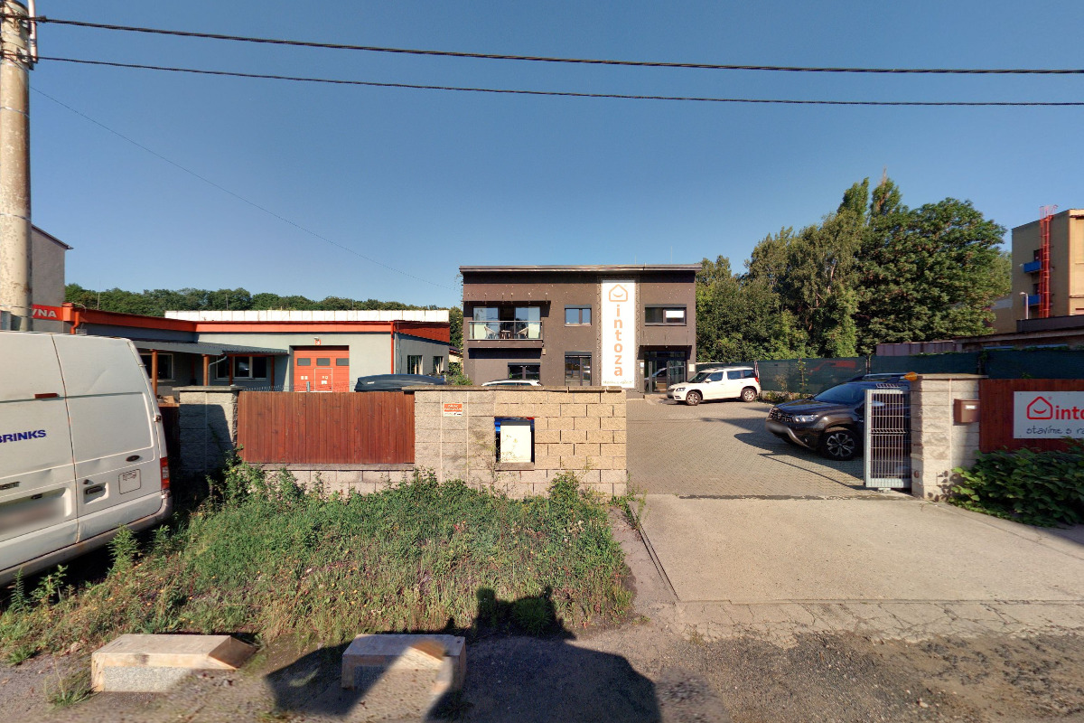 Stavební firma INTOZA