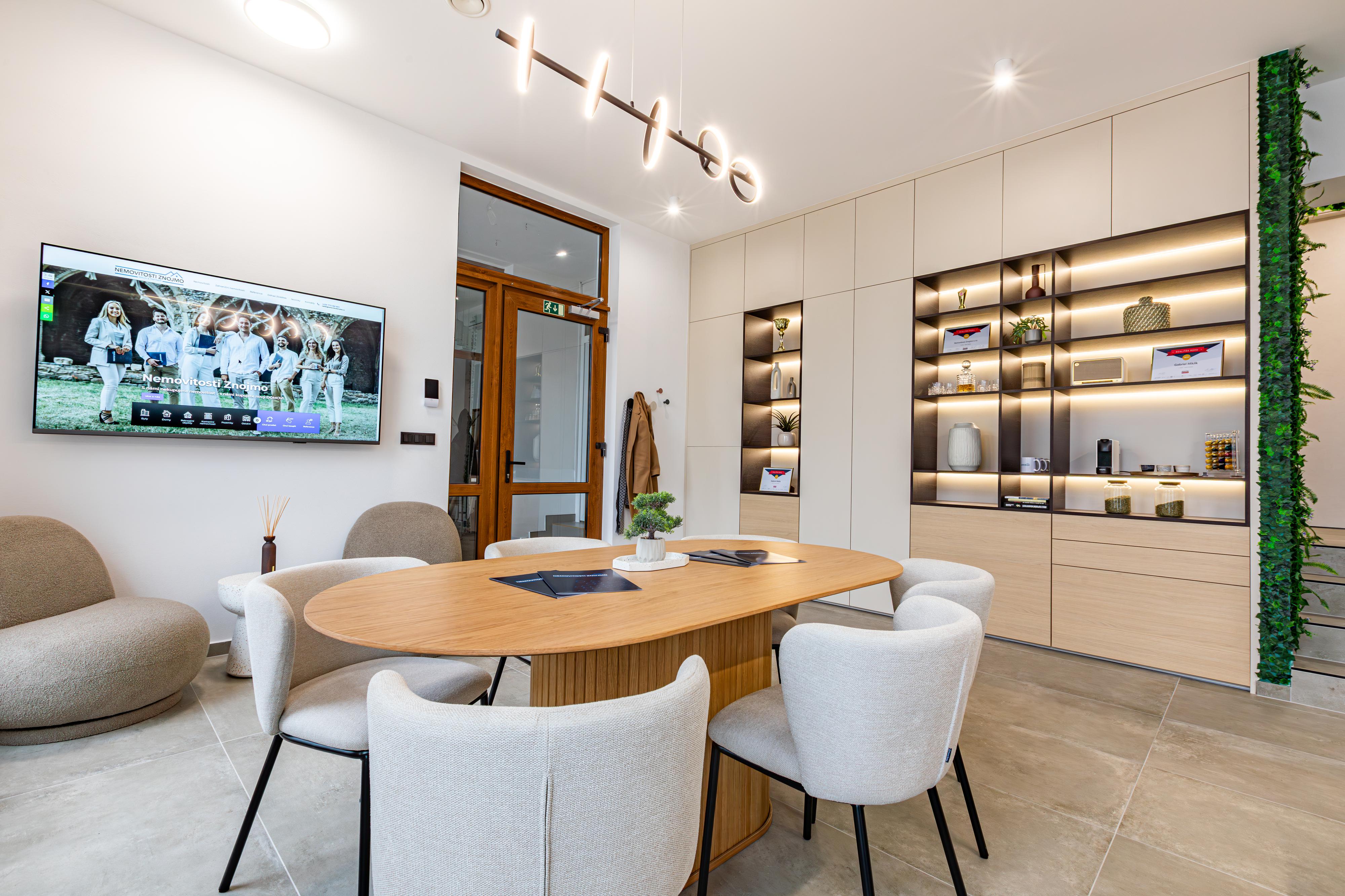 Nemovitosti Znojmo - Miklík & Partneři foto 4