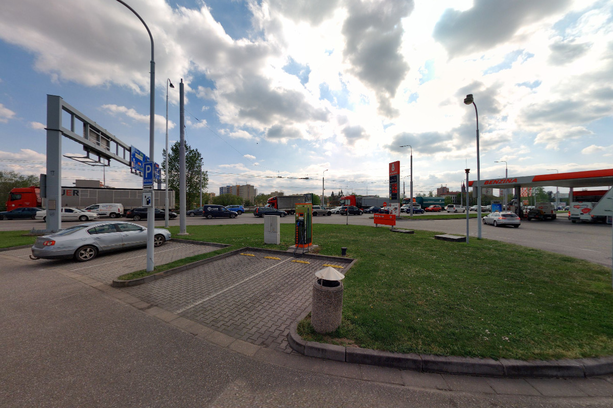 Nabíjecí stanice ČEZ foto 6