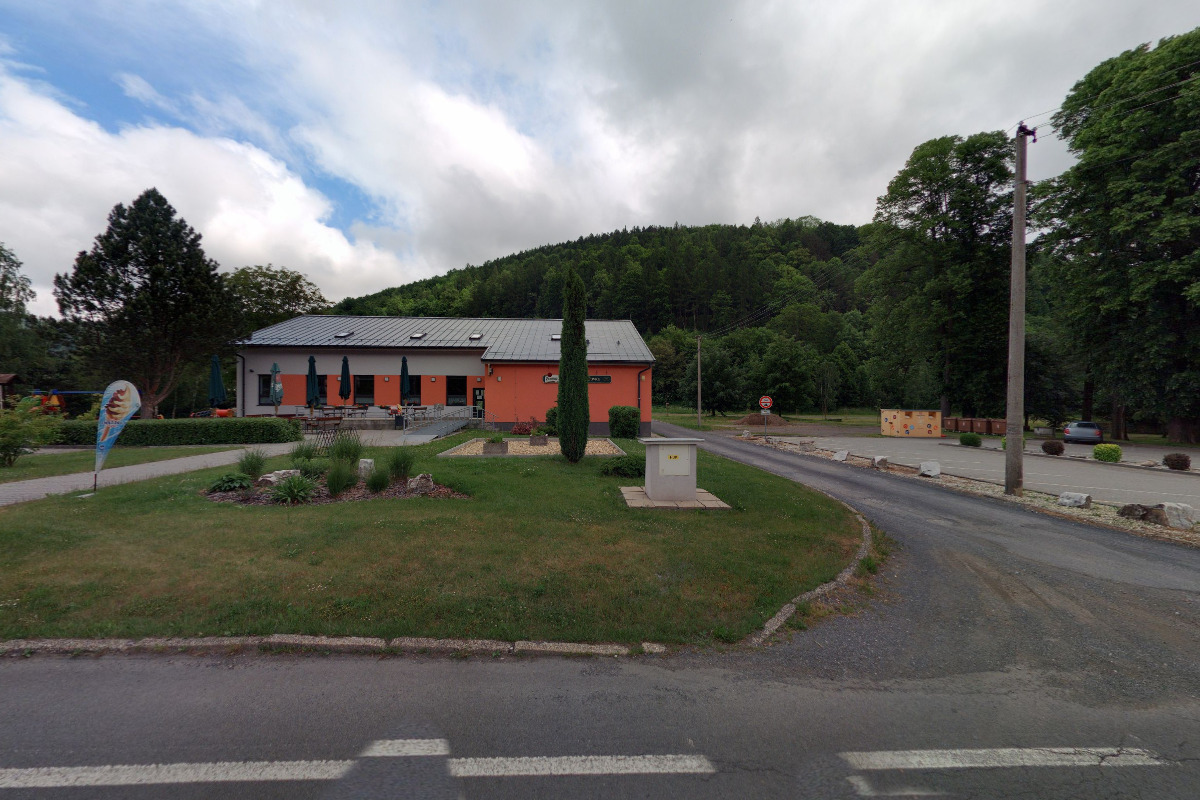 Nabíjecí stanice pro elektrokola a mobilní zařízení foto 2