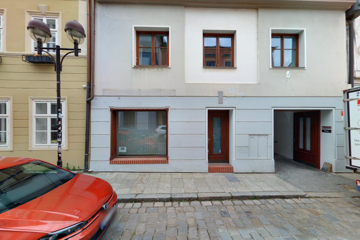 JUDr. Olga Straková, advokát foto 2