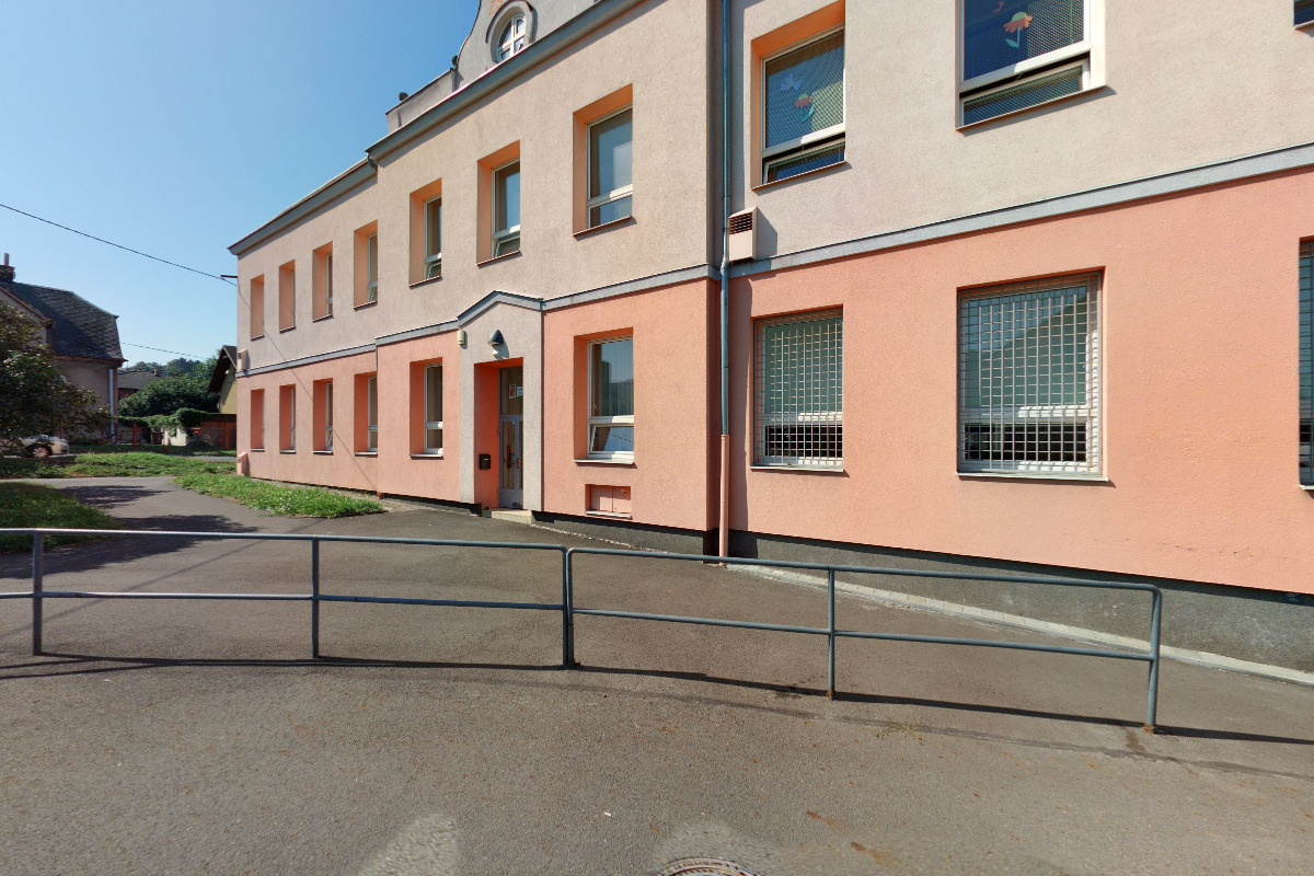 ZŠ Ostrava-Muglinov, Pěší foto 4