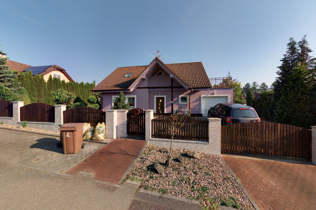 Reality - Emilia Tompošová