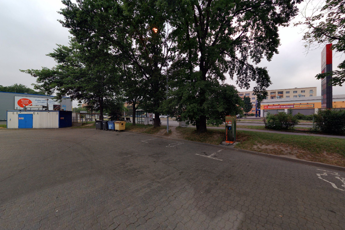 Nabíjecí stanice ČEZ