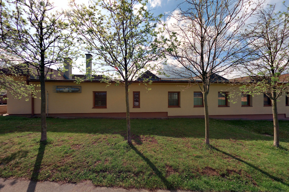 Kulturní dům Uhlířov foto 1